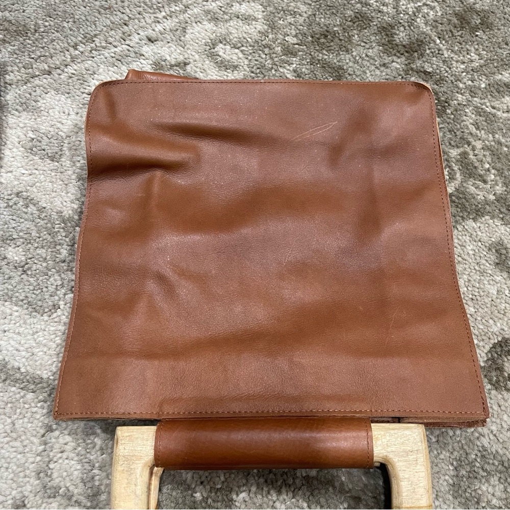 St. Agni Tan Leather Bag - Picture 5 of 7